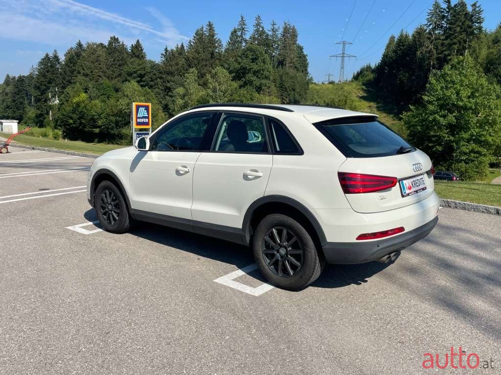 2012' Audi Q3 photo #2