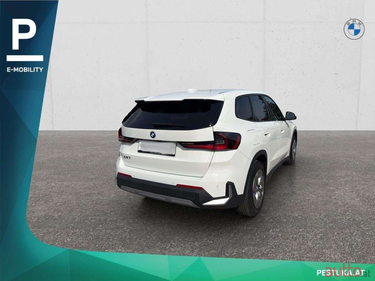 2024' BMW iX1 photo #4