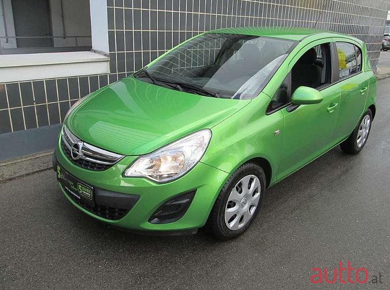 2012' Opel Corsa photo #1