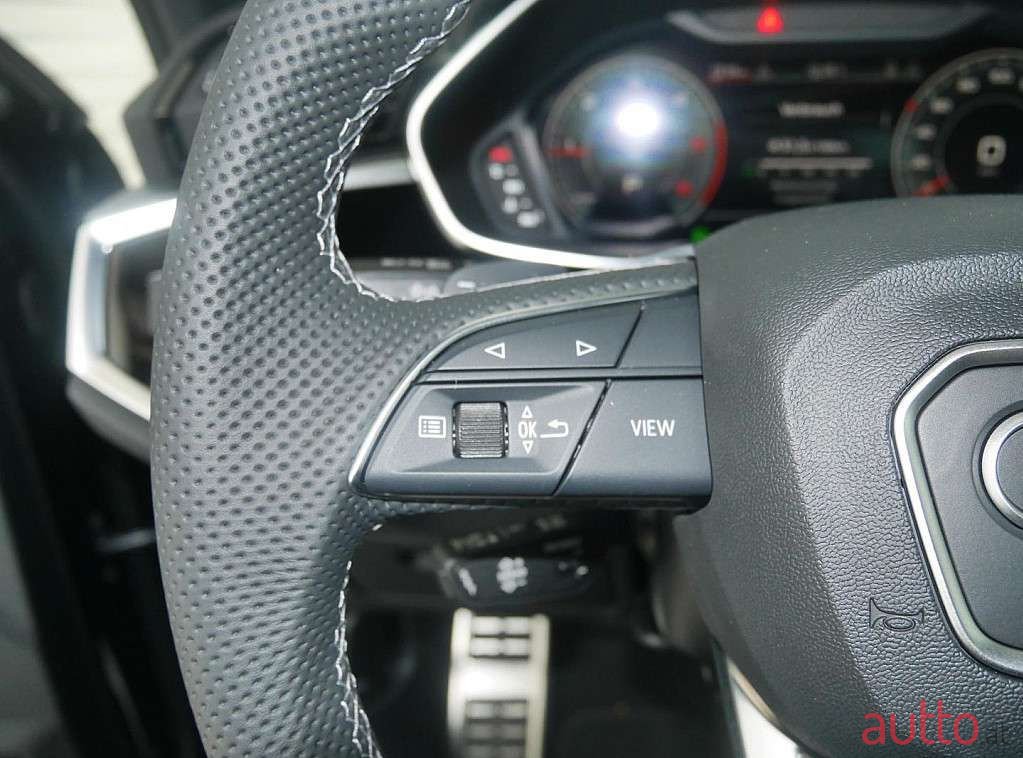 2023' Audi Q3 photo #5