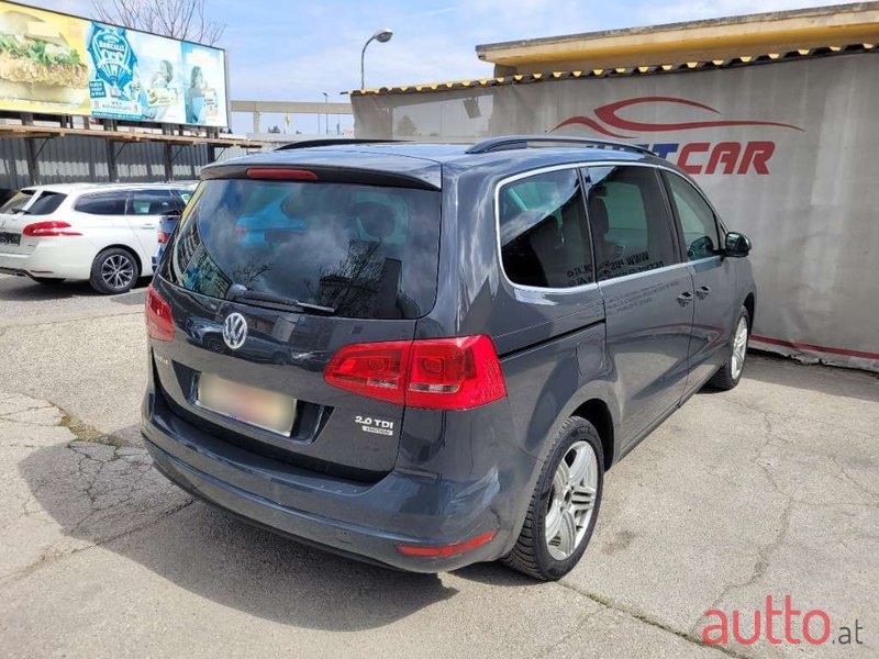 2012' Volkswagen Sharan photo #6