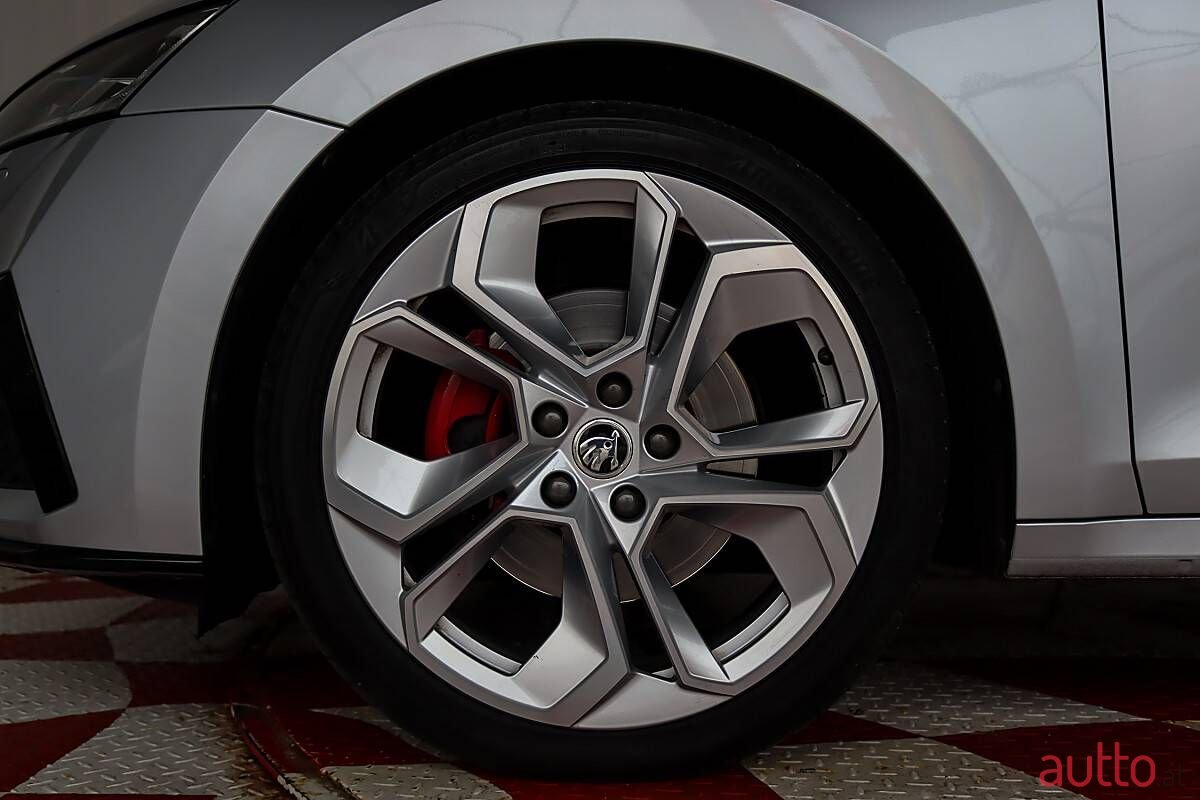 2021' Skoda Octavia photo #5