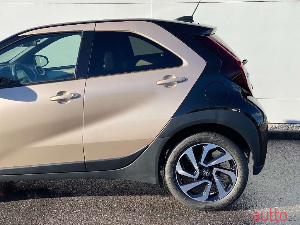 2023' Toyota Aygo photo #5