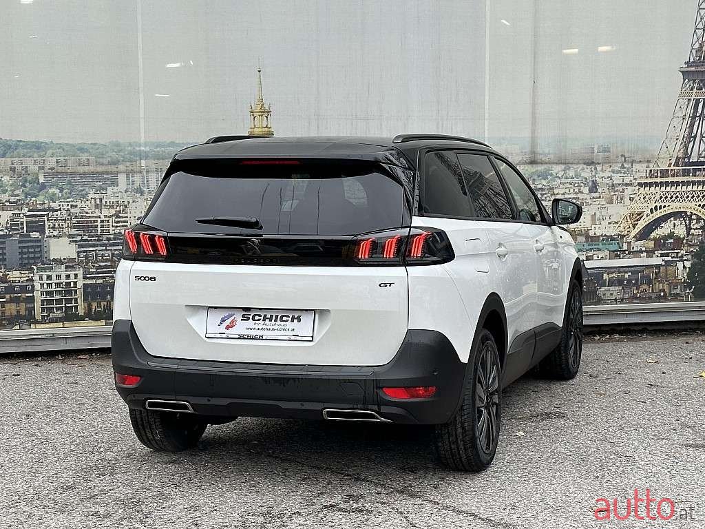 2022' Peugeot 5008 photo #3