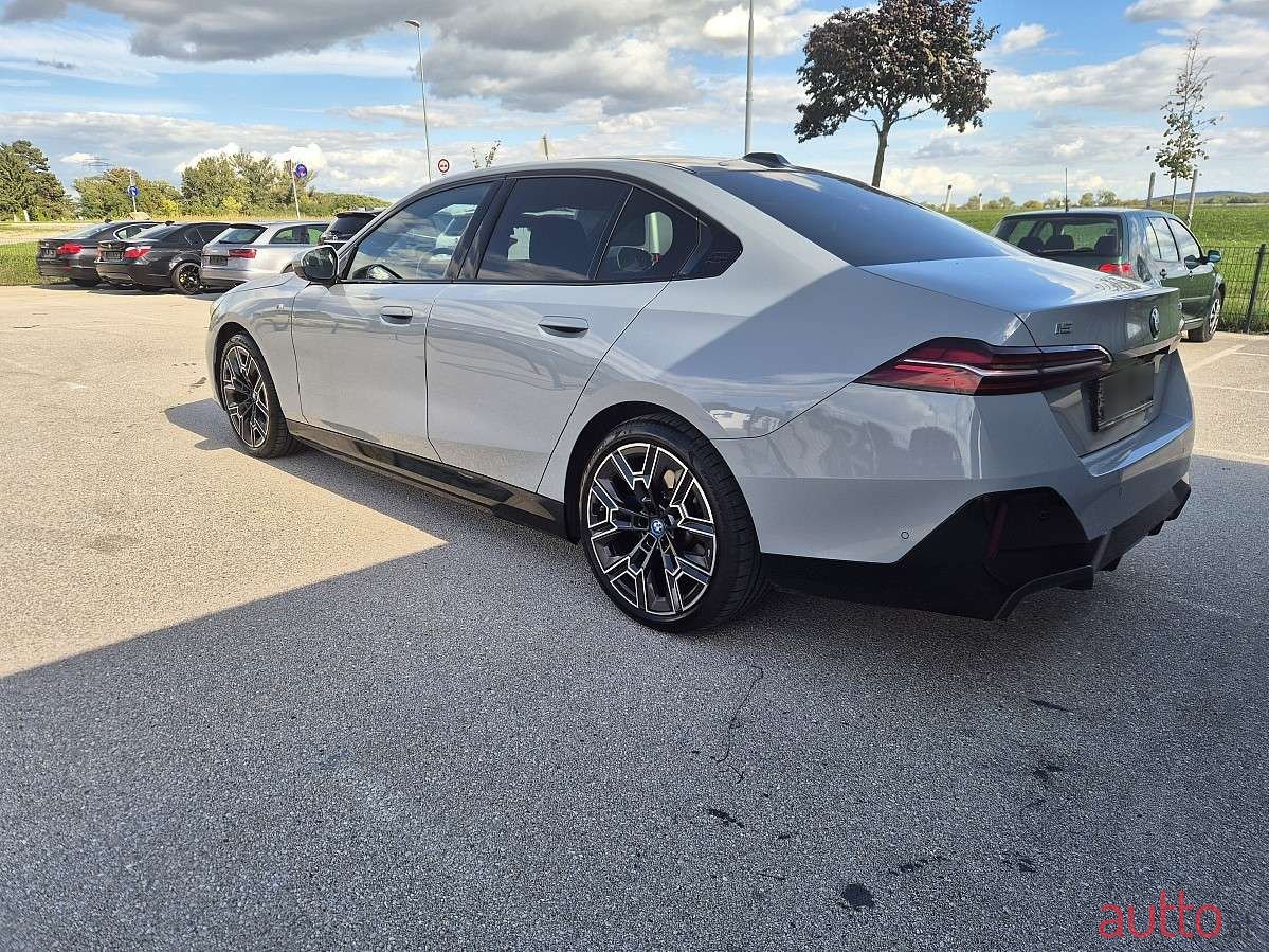 2023' BMW I5 photo #1