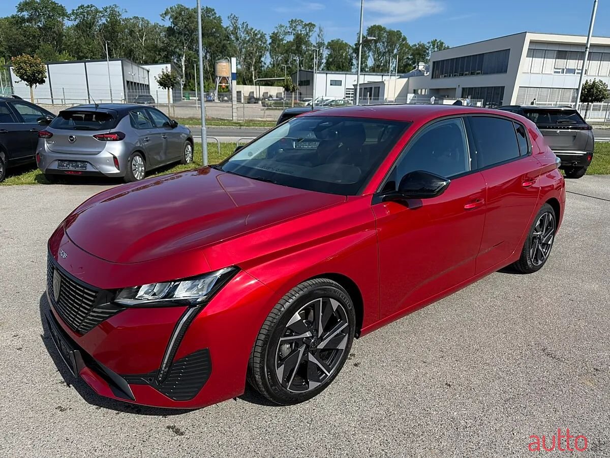 2023' Peugeot 308 photo #2