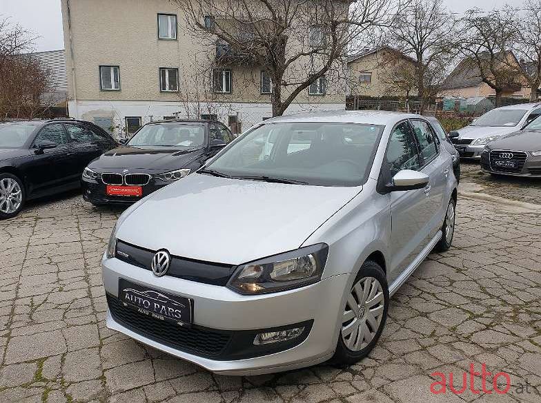 2013' Volkswagen Polo photo #1