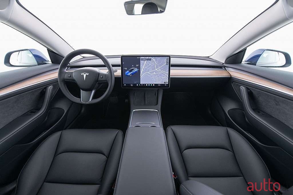 2022' Tesla Model 3 photo #4