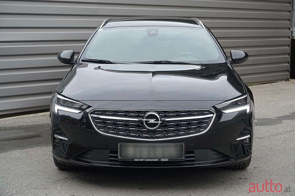 2022' Opel Insignia photo #2