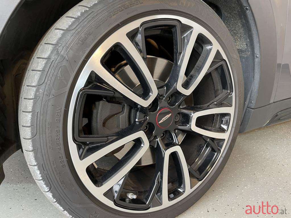 2020' MINI Countryman photo #4