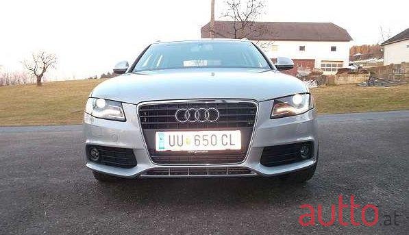 2010' Audi A4 photo #2