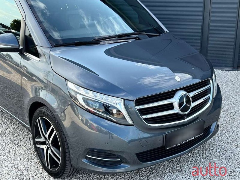 2015' Mercedes-Benz V-Klasse photo #4