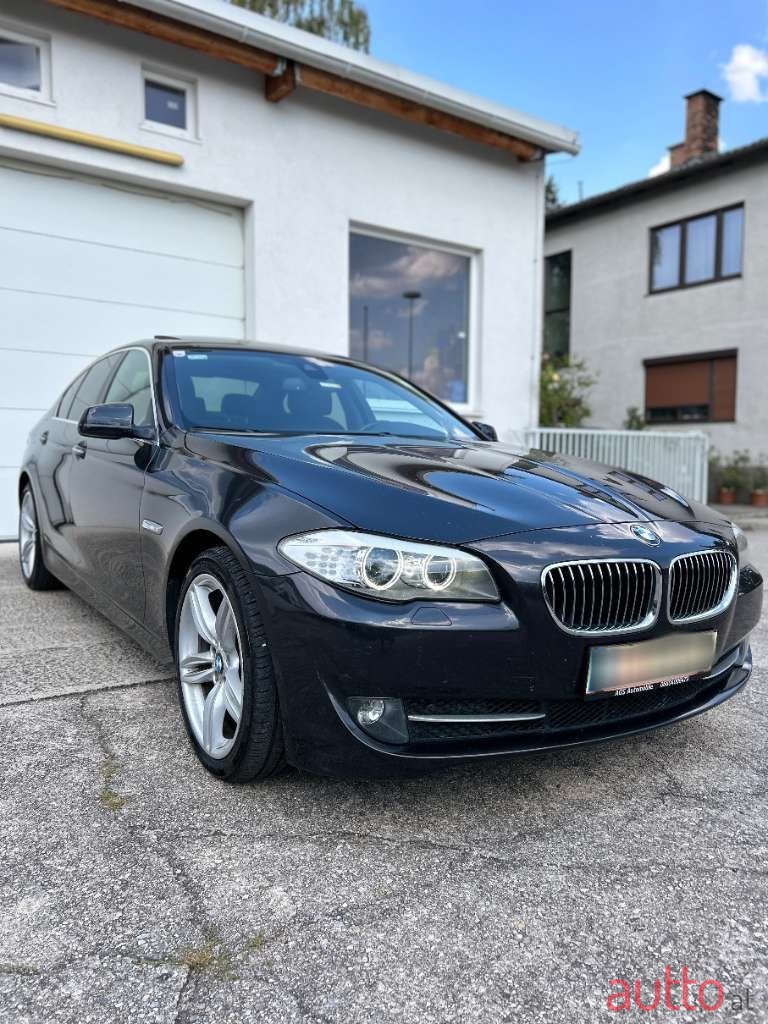2013' BMW 5Er-Reihe photo #1