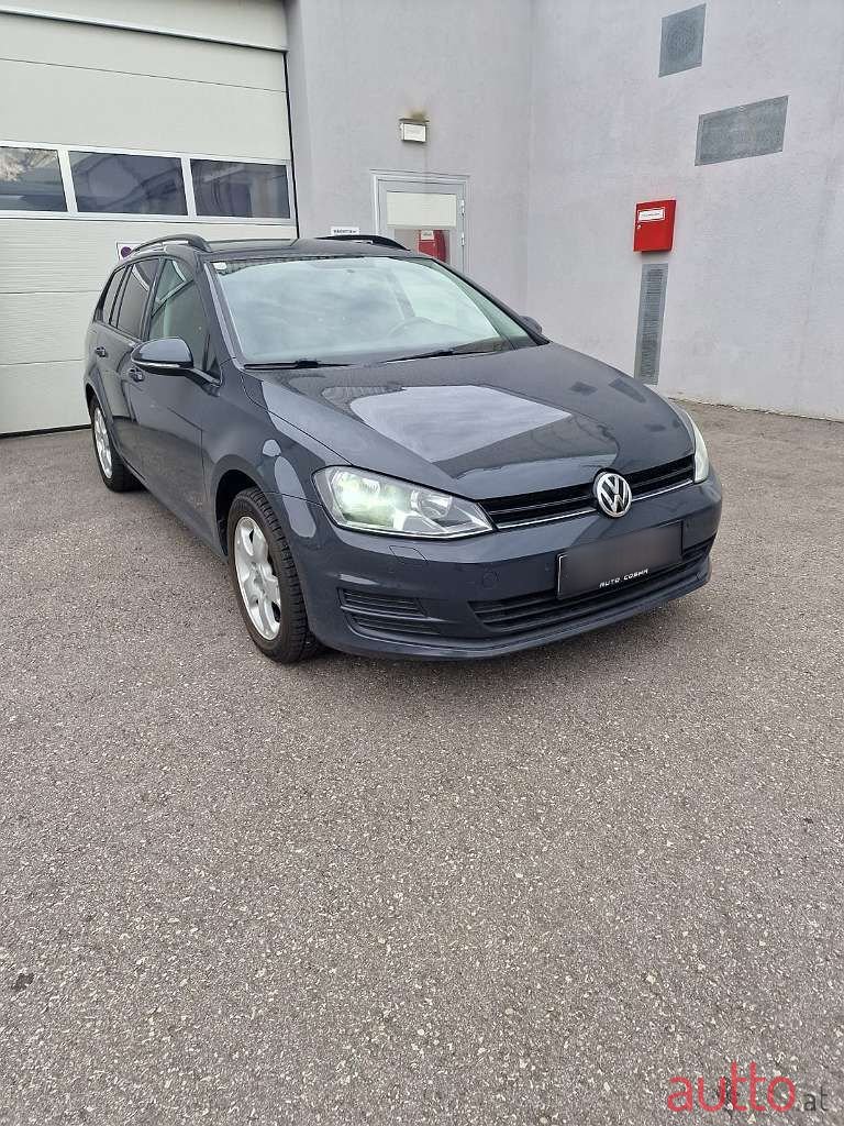 2015' Volkswagen Golf photo #1