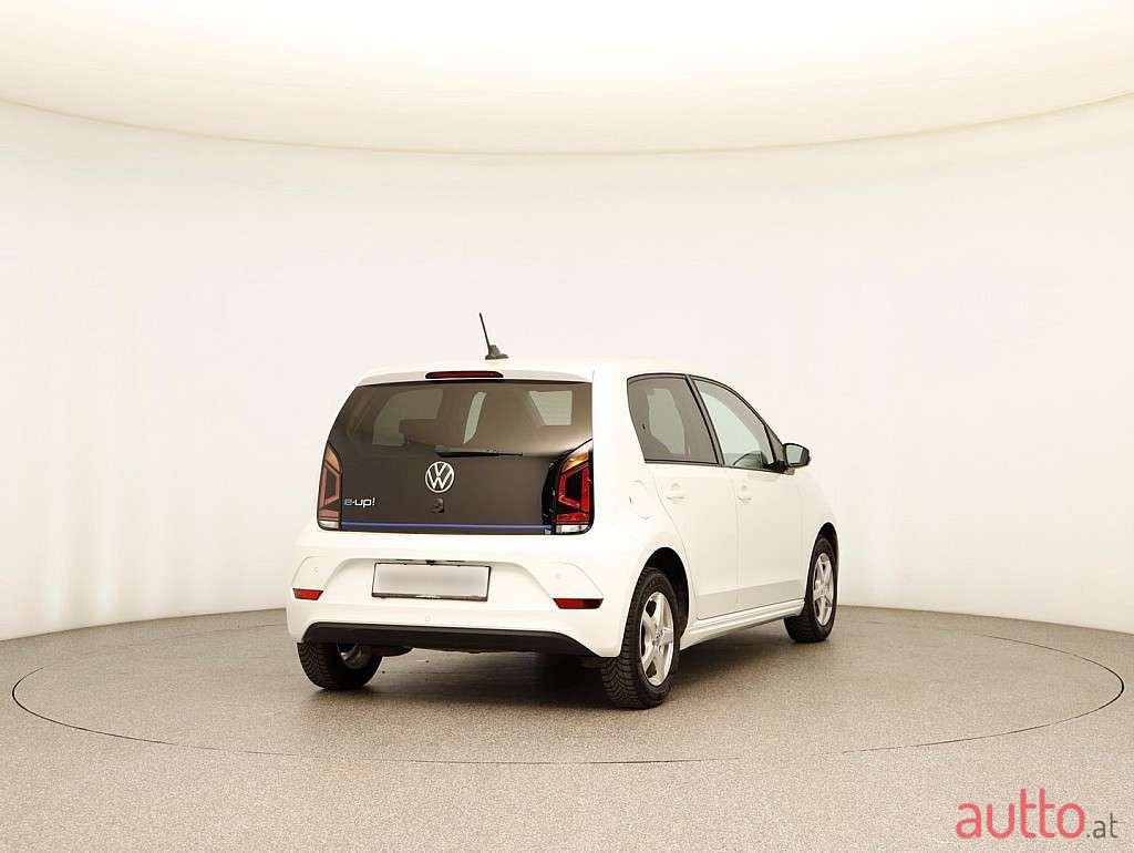 2021' Volkswagen Up! photo #3