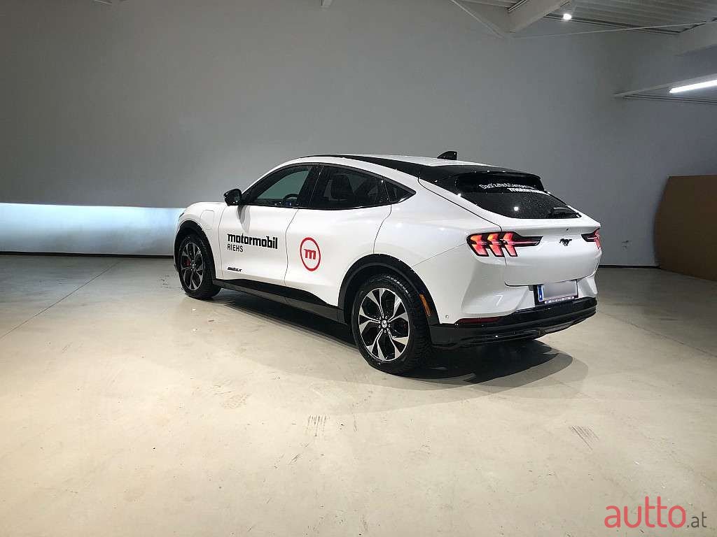 2023' Ford Mustang Mach-E photo #3