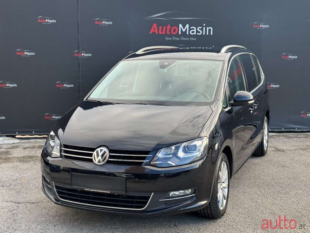 2019' Volkswagen Sharan photo #1