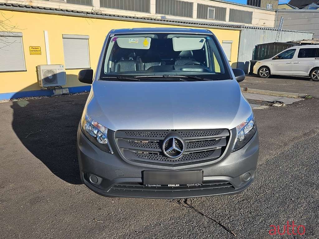 2017' Mercedes-Benz Vito photo #1
