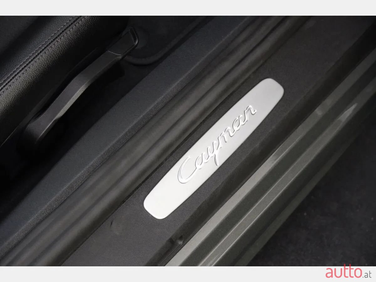2023' Porsche 718 photo #4