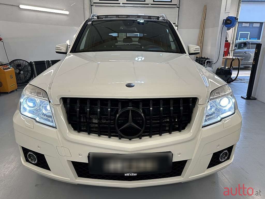 2009' Mercedes-Benz Glk-Klasse photo #3