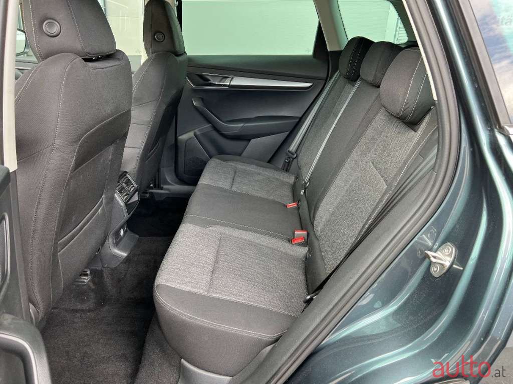 2018' Skoda Karoq photo #5