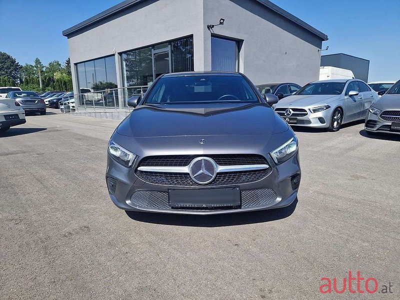 2019' Mercedes-Benz A-Klasse photo #1