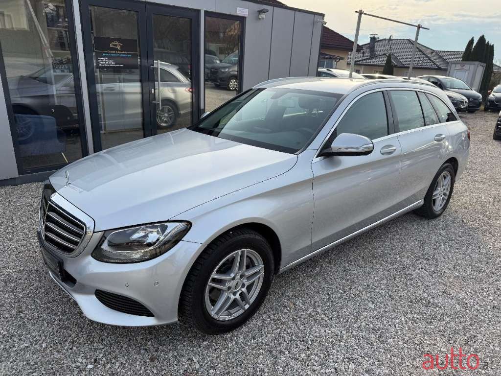 2015' Mercedes-Benz C-Klasse photo #1