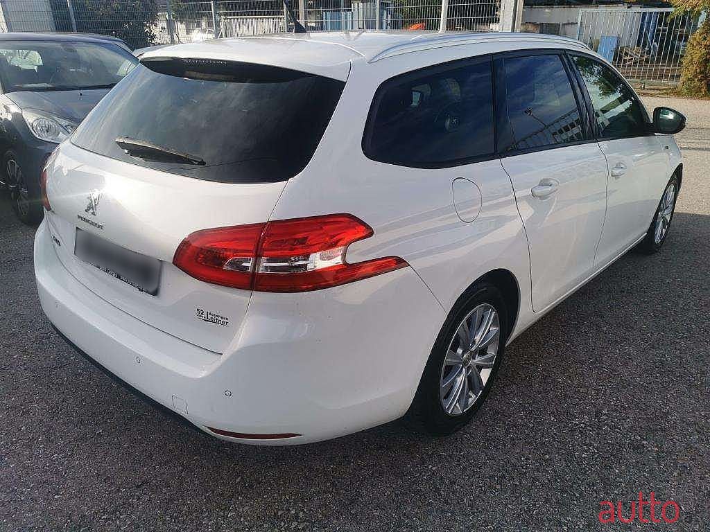 2016' Peugeot 308 photo #4