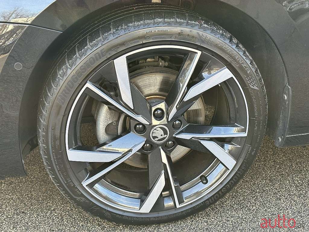 2022' Skoda Octavia photo #5