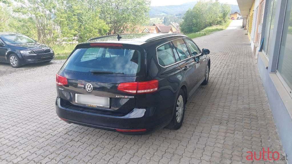 2015' Volkswagen Passat photo #4