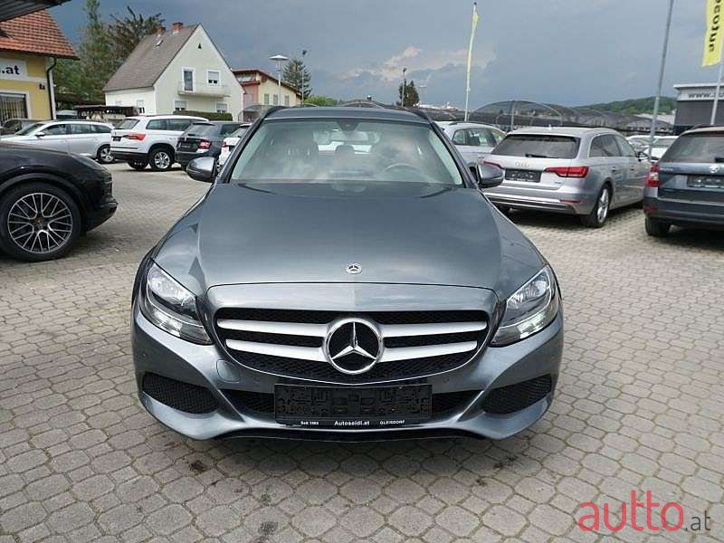 2018' Mercedes-Benz C-Klasse photo #1