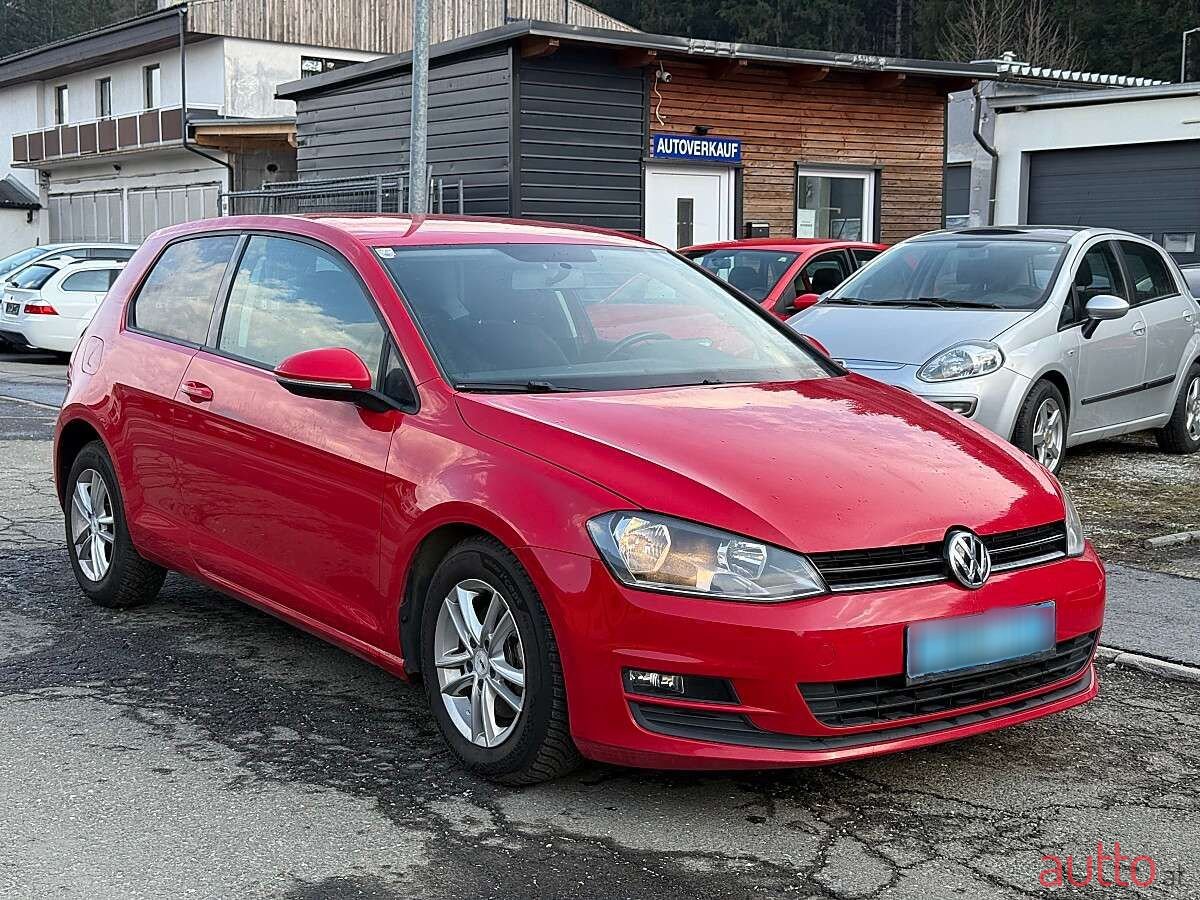 2013' Volkswagen Golf photo #3