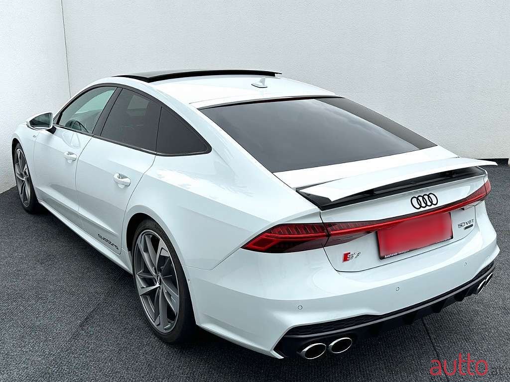 2019' Audi A7 photo #6