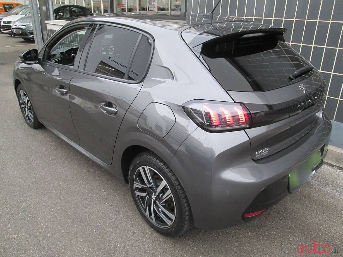 2023' Peugeot 208 photo #3