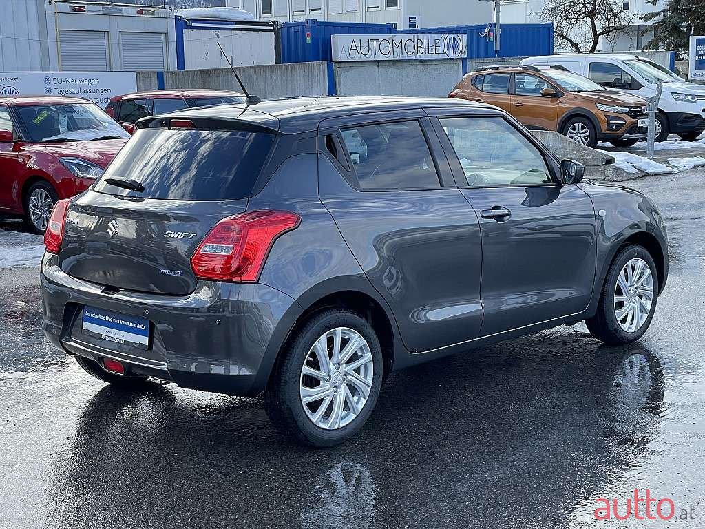 2022' Suzuki Swift photo #3