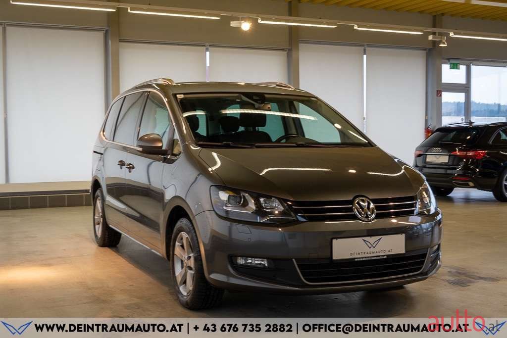 2015' Volkswagen Sharan photo #5