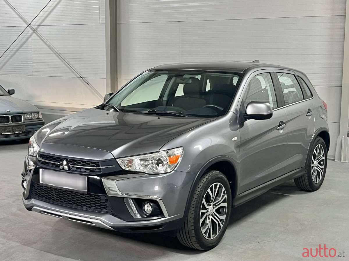 2019' Mitsubishi ASX photo #1