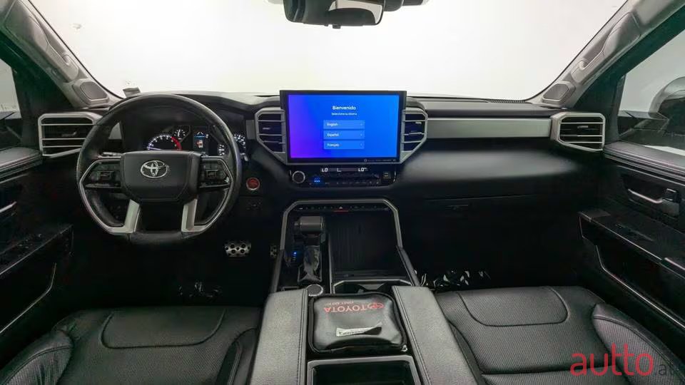 2022' Toyota Tundra LIMITED CREWMAX 4WD photo #6