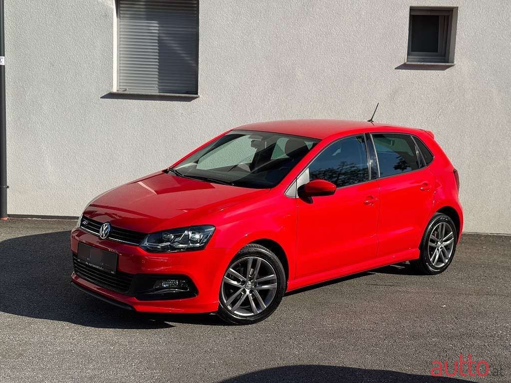 2015' Volkswagen Polo photo #1