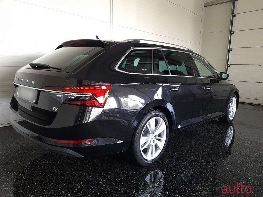 2020' Skoda Superb photo #1