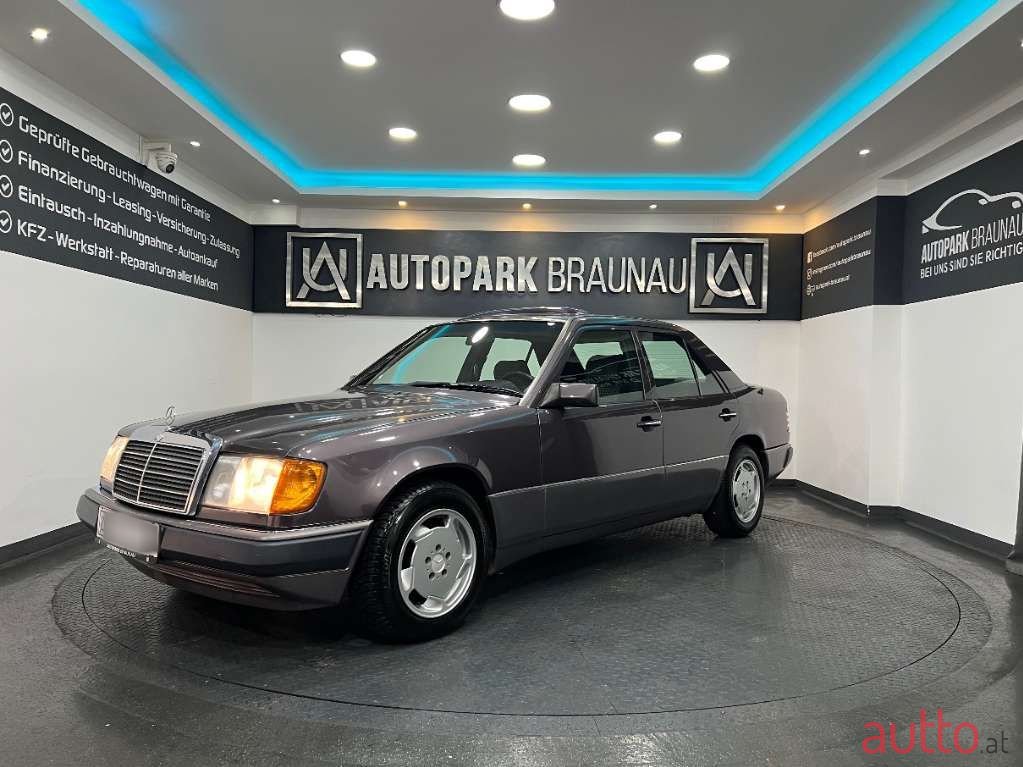 1993' Mercedes-Benz E-Klasse photo #2