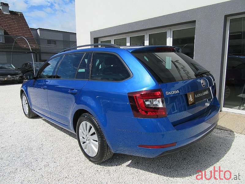 2018' Skoda Octavia photo #4