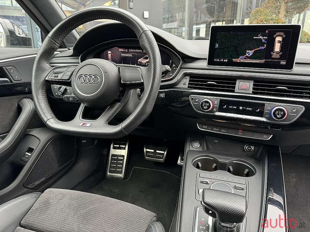 2019' Audi A4 photo #5