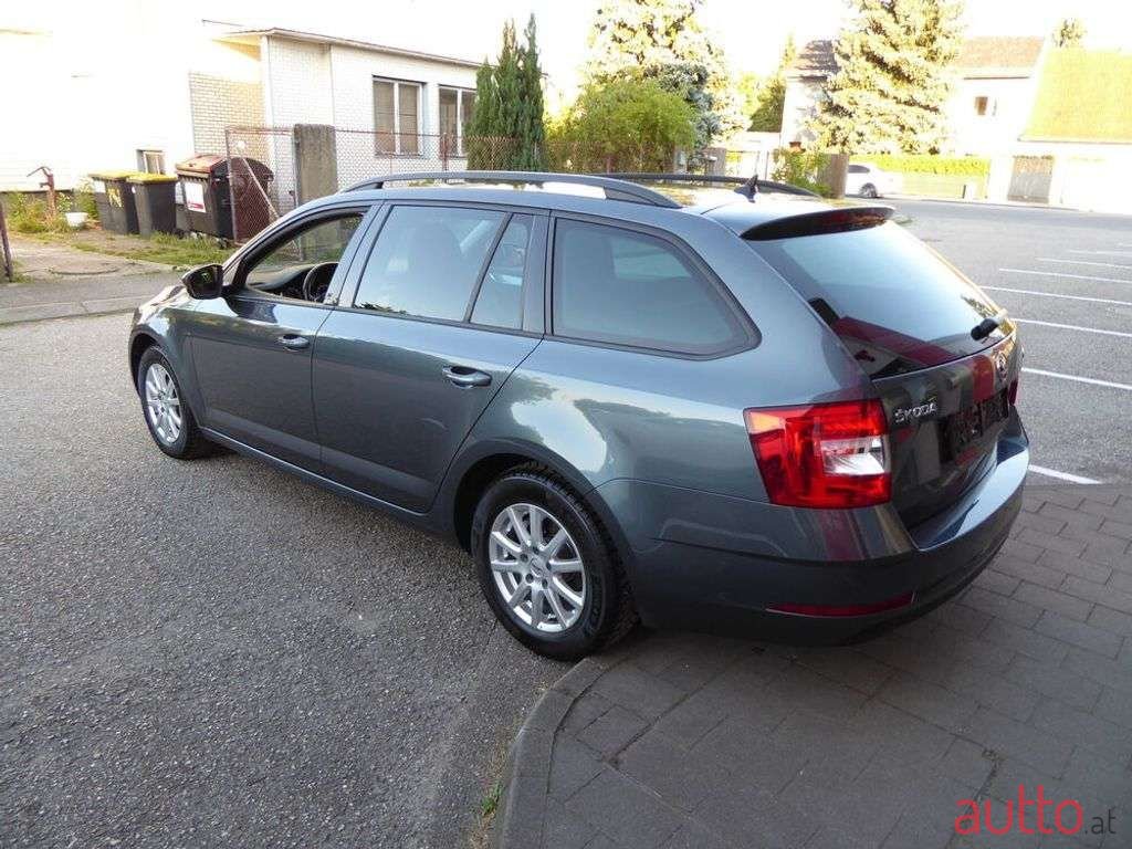 2018' Skoda Octavia photo #3