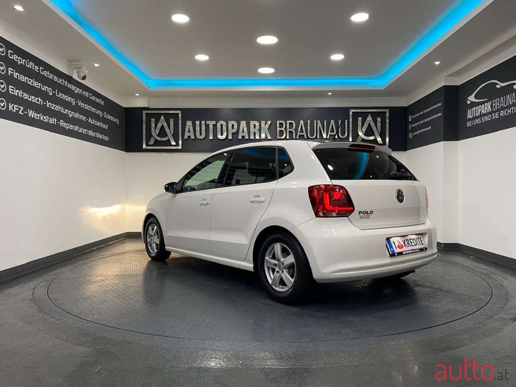 2014' Volkswagen Polo photo #2