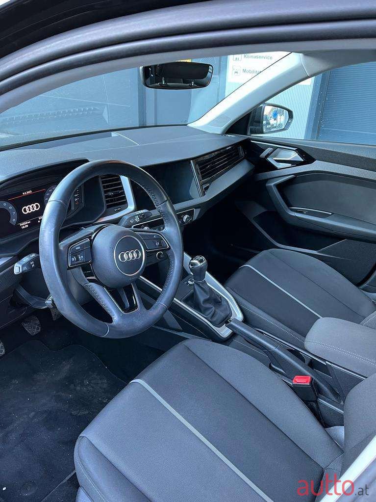 2019' Audi A1 photo #6