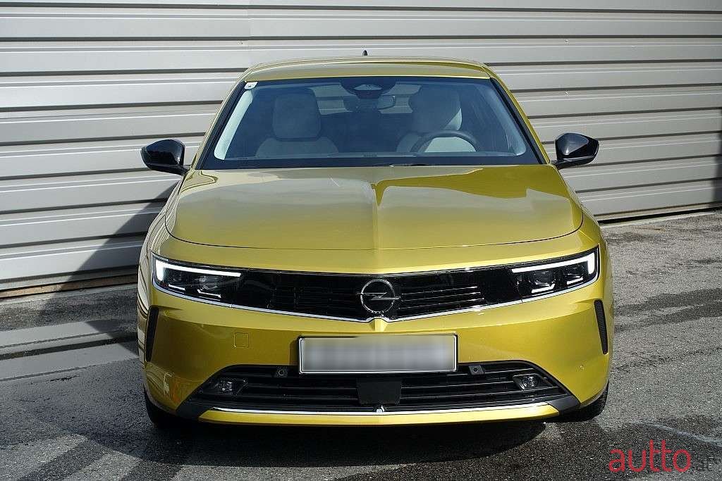2022' Opel Astra photo #2