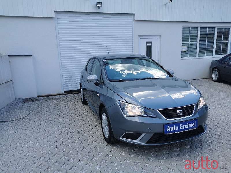2015' SEAT Ibiza photo #3