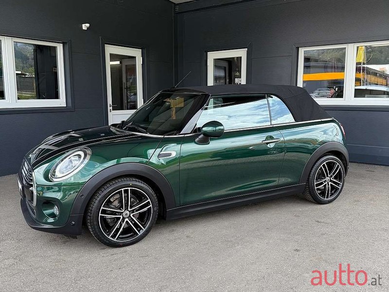 2018' MINI Cabrio photo #2