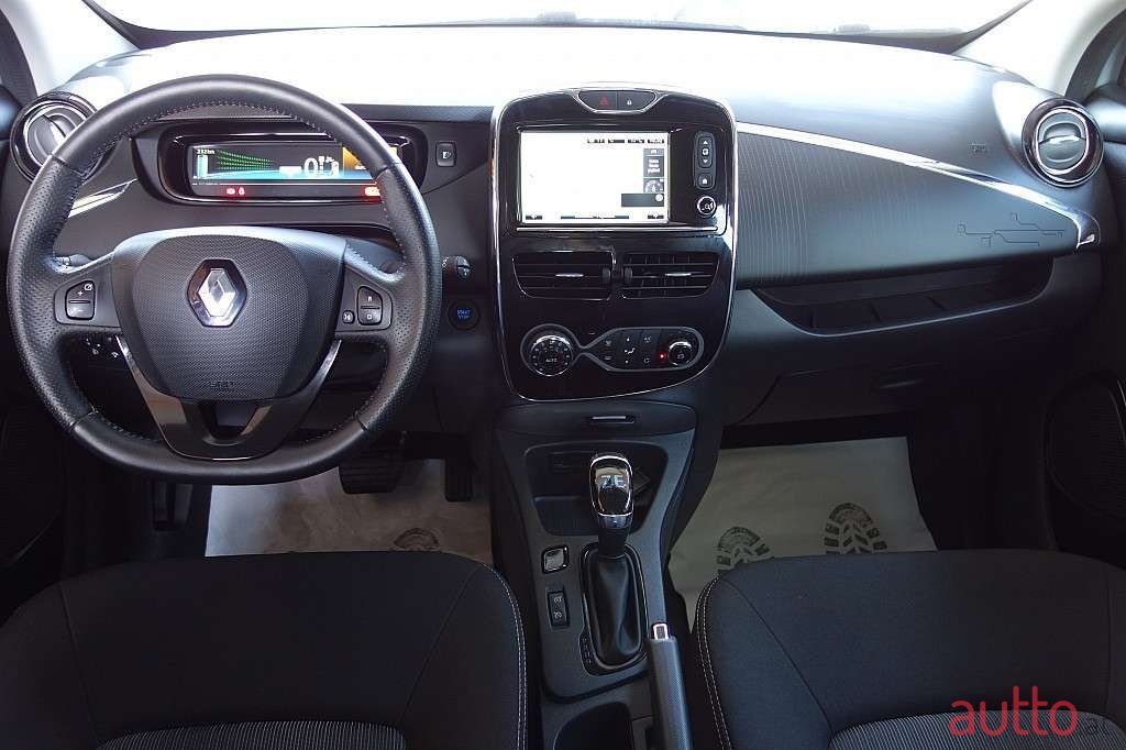 2019' Renault Zoe photo #5